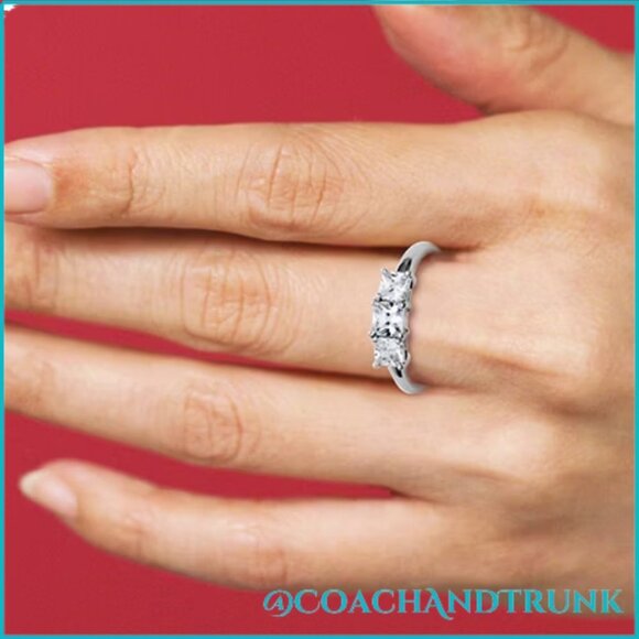 3 PRINCESS CUT STONES PAST PRESENT FUTURE SILVER RING SIZE 9 NWT - Picture 4 of 4